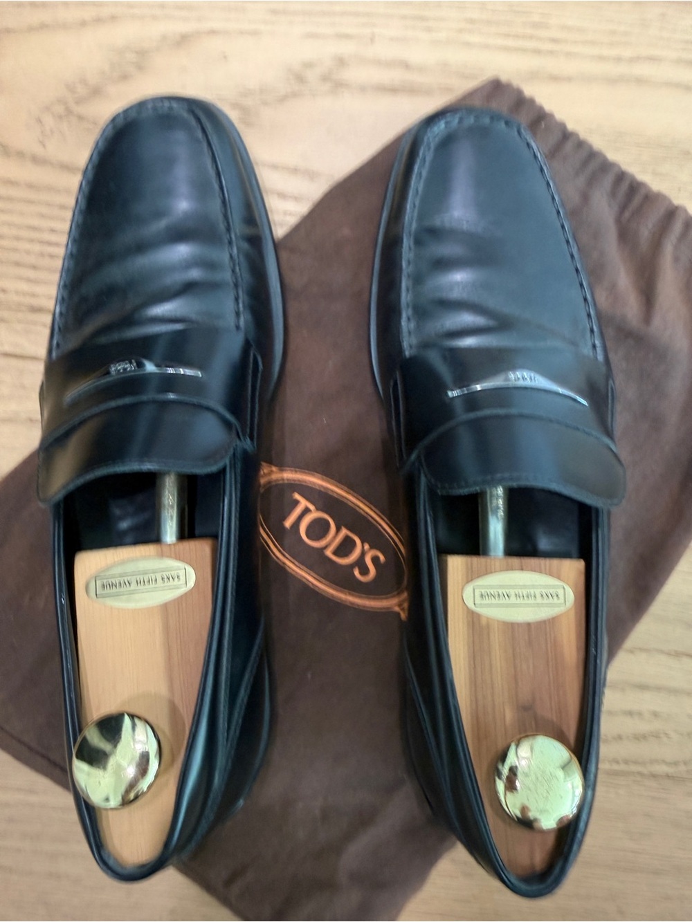Tod’s Men’s Size 10 Black Leather Loafers Logo Hardware Made Italy, mint cond.